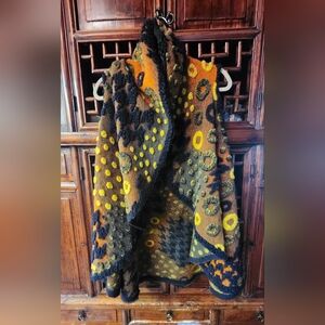 Beautiful woolen swing vest